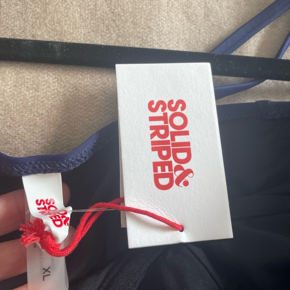 Solid & Striped the Veronica in Midnight Blue - Picture 3 of 7